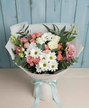 Букет цветов из:  Розы, Лизиантусы и Хризантемы в Кугеси