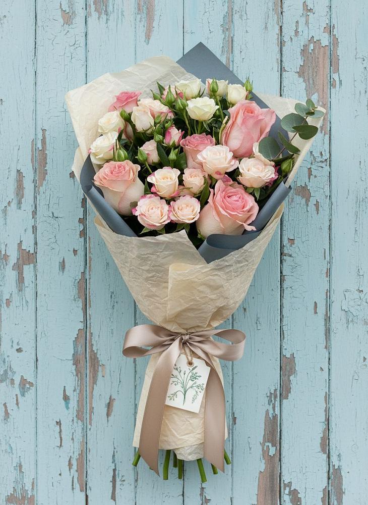 Букет нежный и розовый в Кугеси Букет цветов из: Розы в Кугеси