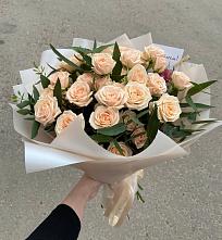 Букет Кремовые розы Латте в Кугеси