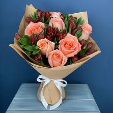 Букет цветов из:  Розы и Альстромерии в Кугеси