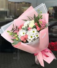 Букет цветов из:  Розы, Лизиантусы и Хризантемы в Кугеси