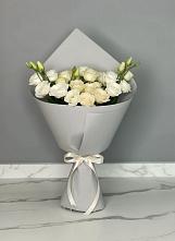 Букет цветов из:  Розы и Лизиантусы в Кугеси